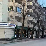 Dea's Blloku Apartmán *
