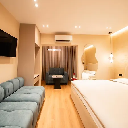 Dea's Blloku טיראנה