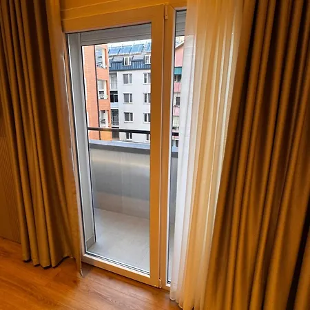 Dea's Blloku Apartamento Tirana