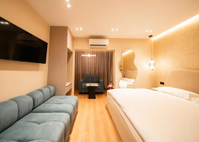 Dea's Blloku 地拉那