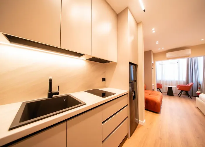 Dea's Blloku * 地拉那